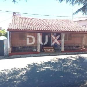 ISTRA, MARČANA Poslovni prostor s dvije terase - pizzerija - OPREMLJENO!!