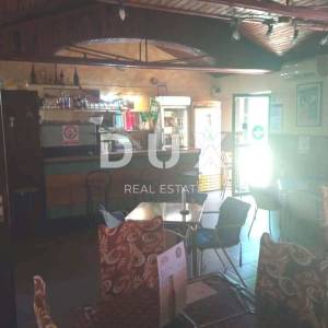 ISTRA, MARČANA Poslovni prostor s dvije terase - pizzerija - OPREMLJENO!!