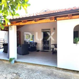 ISTRA, MARČANA - Samostojeća kuća na mirnoj lokaciji