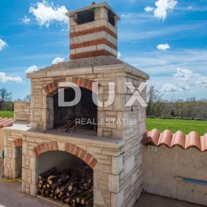 ISTRA, MARČANA - Simpatična  vila  za odmor s bazenom!