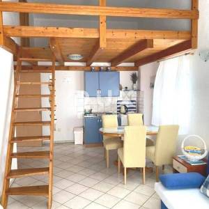 ISTRA, MEDULIN Apartmanska kuća 500m od mora!