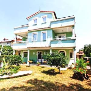ISTRA, MEDULIN Apartmanska kuća 500m od mora!