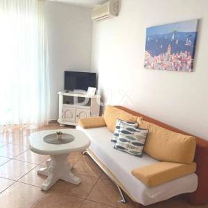 ISTRA, MEDULIN Apartmanska kuća 500m od mora!