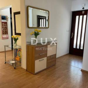 ISTRA, MEDULIN - Apartmanska kuća 500 m od mora! 