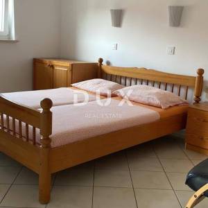 ISTRA, MEDULIN - Apartmanska kuća 500 m od mora! 