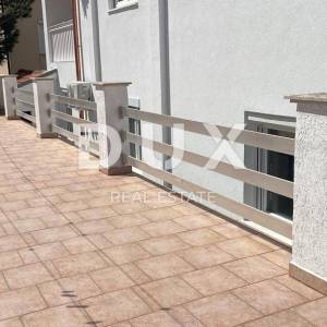 ISTRA, MEDULIN - Apartmanska kuća 500 m od mora! 