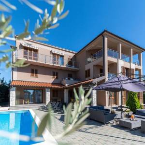 ISTRA, MEDULIN Apartmanska kuća u Banjolama - POGLED NA MORE!!