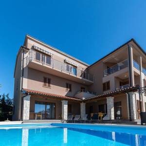 ISTRA, MEDULIN Apartmanska kuća u Banjolama - POGLED NA MORE!!