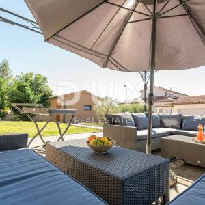 ISTRA, MEDULIN Apartmanska kuća u Banjolama - POGLED NA MORE!!