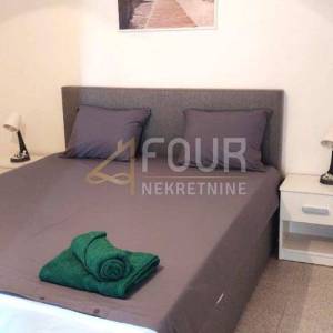 Istra, Medulin, apartmanska kuća + pomoćni objekt, ukupno 9 apartmana!