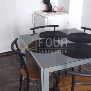 Istra, Medulin, apartmanska kuća + pomoćni objekt, ukupno 9 apartmana!