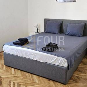 Istra, Medulin, apartmanska kuća + pomoćni objekt, ukupno 9 apartmana!