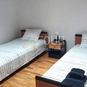 Istra, Medulin, apartmanska kuća + pomoćni objekt, ukupno 9 apartmana!