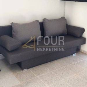 Istra, Medulin, apartmanska kuća + pomoćni objekt, ukupno 9 apartmana!