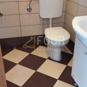 Istra, Medulin, apartmanska kuća + pomoćni objekt, ukupno 9 apartmana!