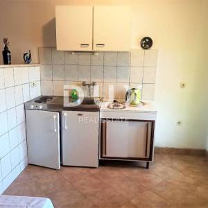 ISTRA, MEDULIN - Atraktivna samostojeća kuća 200 m od mora!