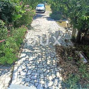 ISTRA, MEDULIN - Atraktivna samostojeća kuća 200 m od mora!