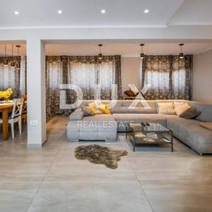 ISTRA, MEDULIN Ekskluzivni dvoetažni penthouse s krovnom terasom!