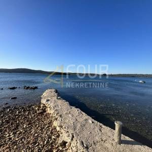 Istra, Medulin, građevinsko zemljište 100m od mora