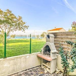 ISTRA, MEDULIN - Kuća s 2 apartmana, 100 m od plaže - POGLED NA MORE!!