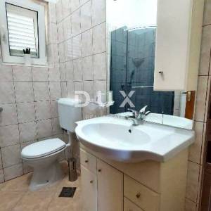 ISTRA, MEDULIN Kuća s dvorištem u prirodi nadomak mora 