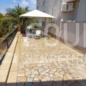 Istra, Medulin, kuća sa 6 stanova + dodatni apartman, blizina mora