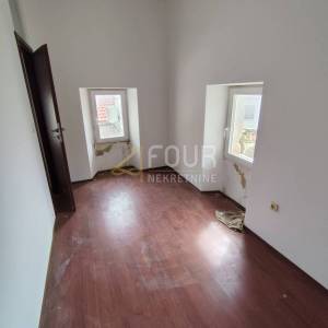 Istra, Medulin, kuća u nizu, 105m2
