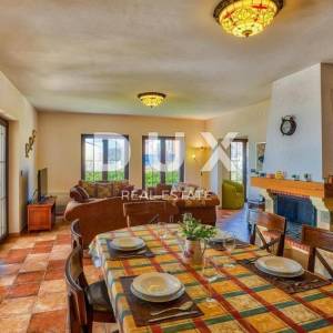 ISTRA, MEDULIN - Luksuzna klasična vila 50 metara od plaže