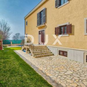 ISTRA, MEDULIN - Luksuzna klasična vila 50 metara od plaže