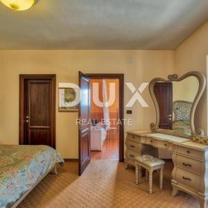 ISTRA, MEDULIN - Luksuzna klasična vila 50 metara od plaže