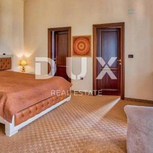 ISTRA, MEDULIN - Luksuzna klasična vila 50 metara od plaže