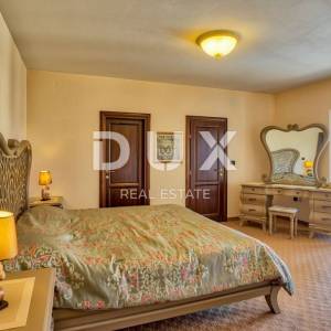 ISTRA, MEDULIN - Luksuzna klasična vila 50 metara od plaže