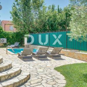 ISTRA, MEDULIN - Luksuzna klasična vila 50 metara od plaže