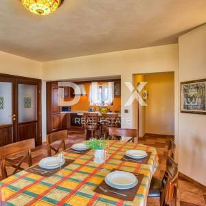 ISTRA, MEDULIN - Luksuzna klasična vila 50 metara od plaže