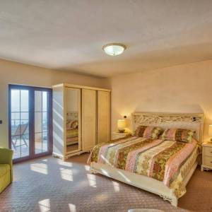 ISTRA, MEDULIN - Luksuzna klasična vila 50 metara od plaže