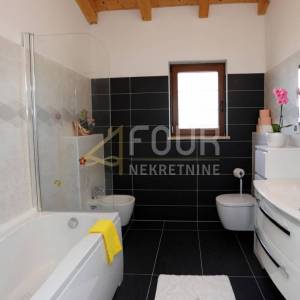Istra, Medulin, luksuzna vila s bazenom, blizina mora