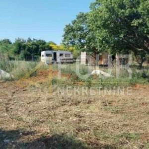 Istra, Medulin, poljoprivredno zemljište 583m2