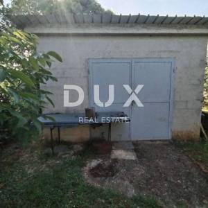 ISTRA, MEDULIN - Poljprivredno zemljište sa dva legalizirana objekta!