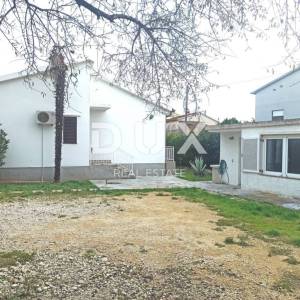 ISTRA, MEDULIN Prizemnica za adaptaciju u blizini plaže