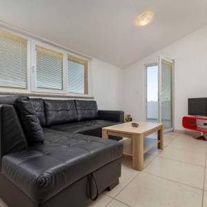 ISTRA, MEDULIN Velika apartmanska kuća!