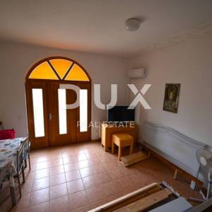 ISTRA, MEDULIN Velika apartmanska kuća s 6 stambenih jedinica pored mora!