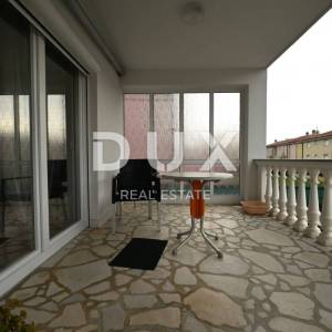 ISTRA, MEDULIN Velika apartmanska kuća s 6 stambenih jedinica pored mora!