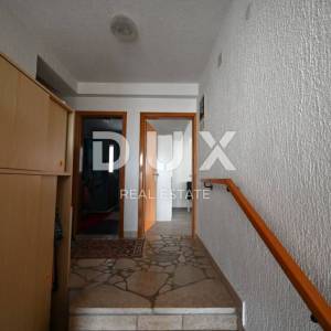 ISTRA, MEDULIN Velika apartmanska kuća s 6 stambenih jedinica pored mora!