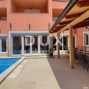 ISTRA, MEDULIN Vila s bazenom 300 m od plaže 