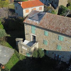 ISTRA, MOMJAN - Kamena kuća u istarskom stilu 