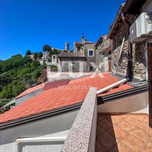 ISTRA, MOTOVON - Kuća u centru Motovuna s predivnim pogledom 