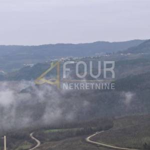 Istra, Motovun, 100m2, dvoetažni stan 3s+db