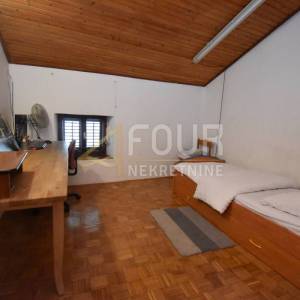 Istra, Motovun, 100m2, dvoetažni stan 3s+db