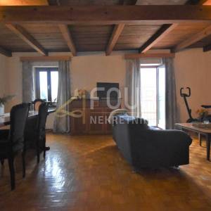 Istra, Motovun, 100m2, dvoetažni stan 3s+db