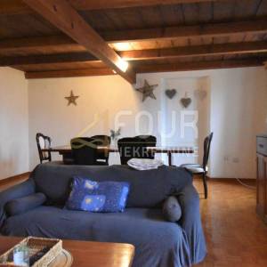 Istra, Motovun, 100m2, dvoetažni stan 3s+db